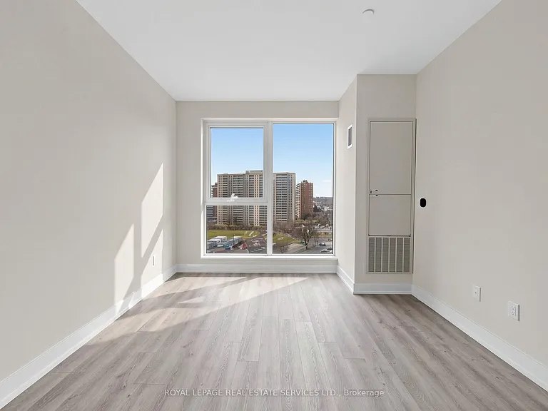 25 Cordova Ave #1210 — Photo 18