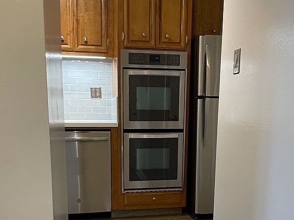 3rd image of 715 Laurel Ave APT 104