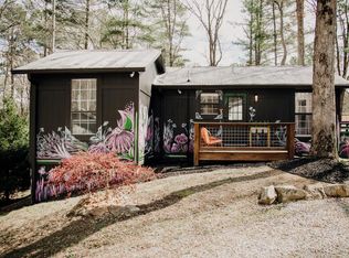 587 Lakes Rd, Tracy City, TN 37387