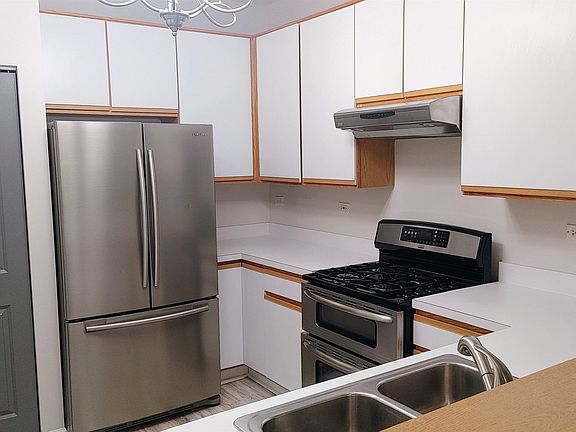 5th image of 1344 Brookdale Drive