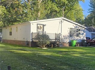 305 E 238th St, Euclid, OH 44123