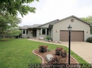 1906 Jane Ann Ct, Urbana, IL 61802