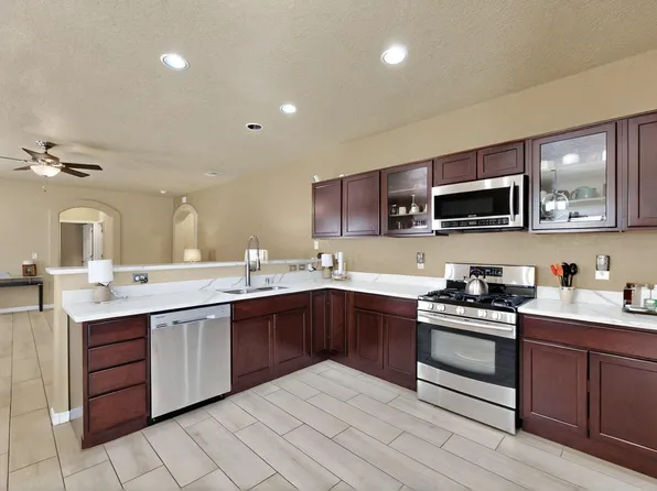 1019 Maroa St NW, Albuquerque, NM 87120