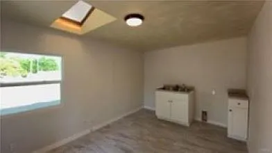 Studio, 300 sqft, $900 — Photo 4