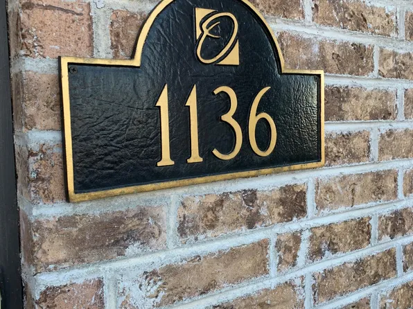 1136 W Clark Ln, Farmington, UT 84025