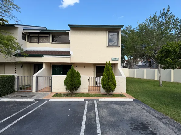 10804 SW 72nd St APT 111, Miami, FL 33173