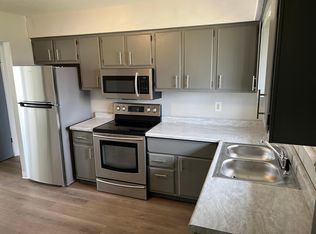 2021 Davis St, Iowa City, IA 52240