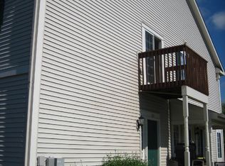 617 Fox Ridge Dr, Fox Lake, IL 60020