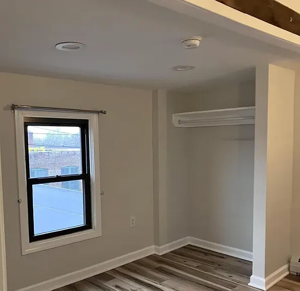 2435 5th Ave #2 — Photo 9