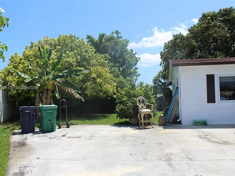 30724 SW 154th Ct — Photo 3