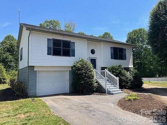 3rd image of 2381 Boardwalk Ct