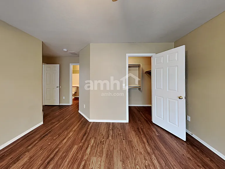 2137 S 155th Dr — Photo 11
