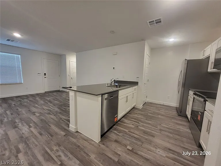 9832 Maple Pass Ave — Photo 5