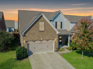 1407 Woodside Dr, Lebanon, TN 37087