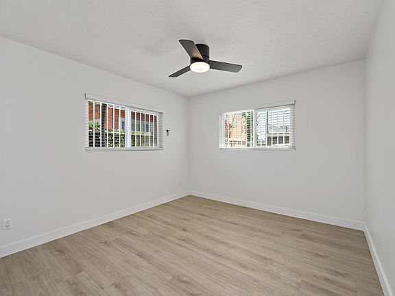 5th image of 2023 W Jefferson Blvd #1/2
