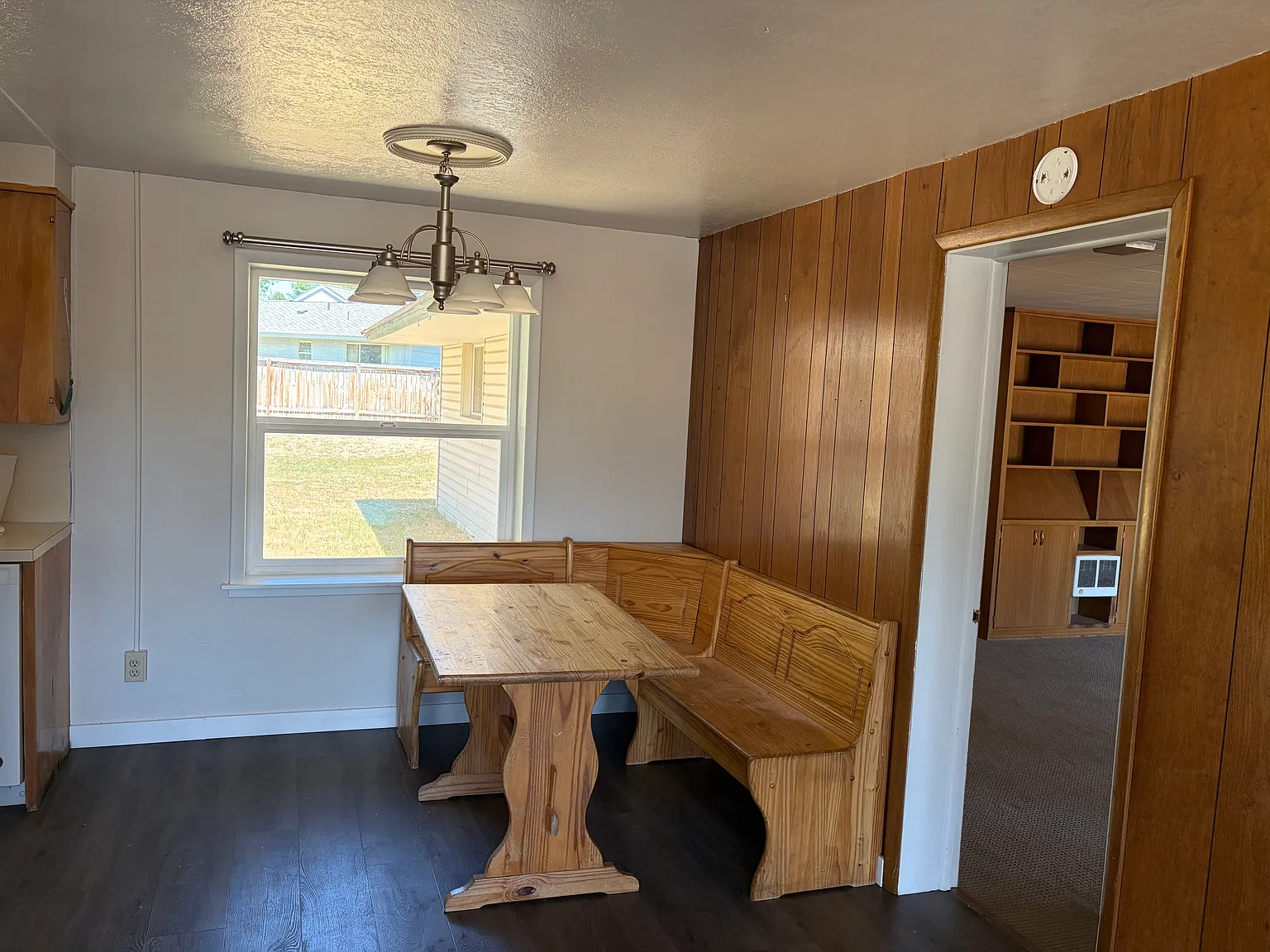 3 bed, 1618 sqft, $2,295 — Photo 3