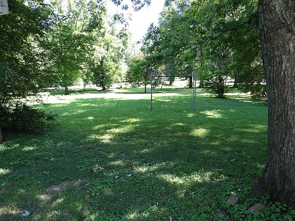 5th image of 312 Cherry Ave