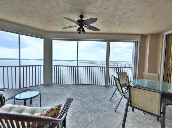 2090 W 1st St, Fort Myers, FL