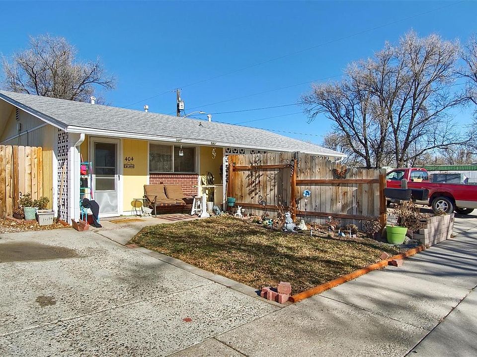 1st image of 402 Windsor Ln