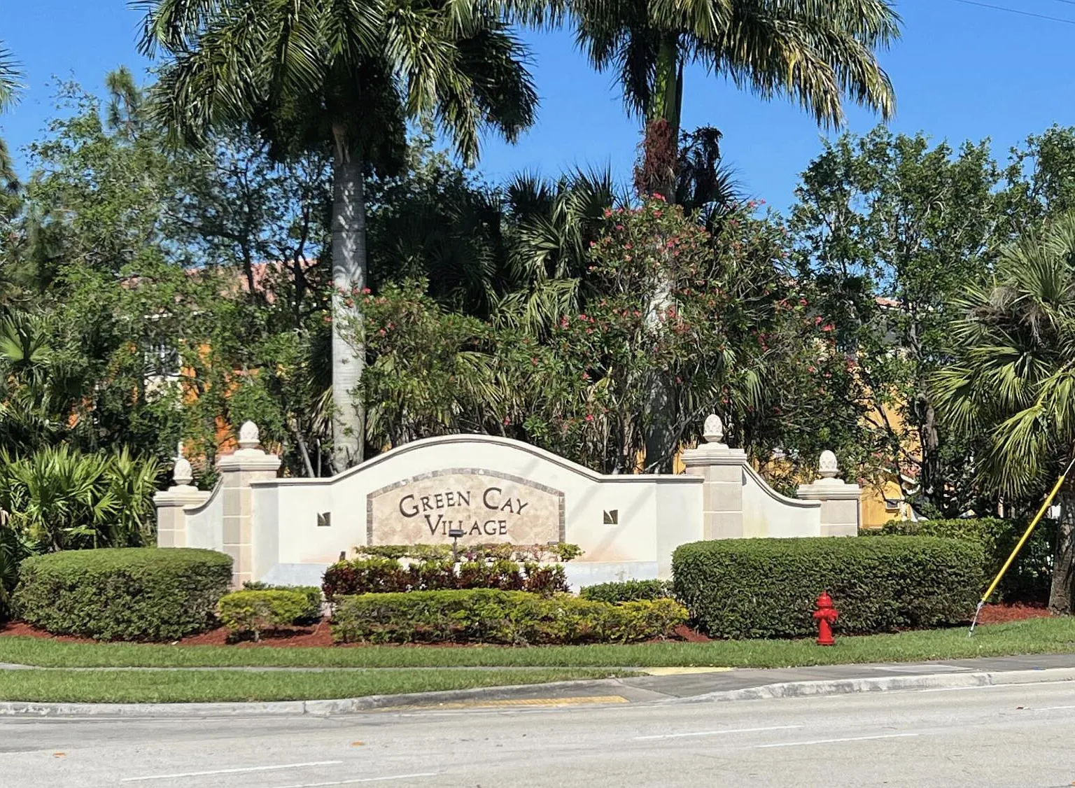 2 bed, 2.0 bath, 880 sqft, $1,950 — Photo 1
