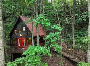 8 Debbie Ln, Stanton, KY 40380