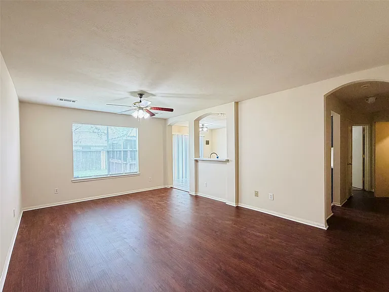 20423 White Poplar Dr — Photo 3