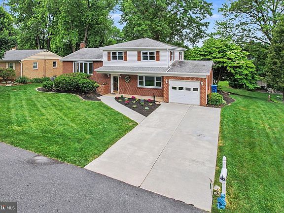 3rd image of 412 Allegheny Dr