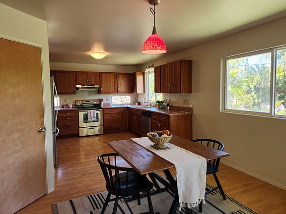 3rd image of 15-974 Lemiwai Rd