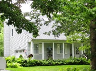 26 Manorage Rd, Manorville, NY 11949