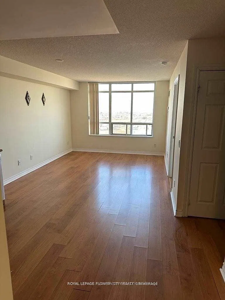 2 bed, $2,350 — Photo 4