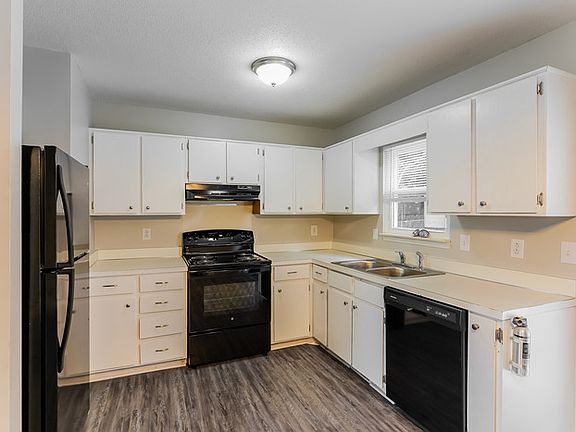 5th image of 67 Grassmire Dr