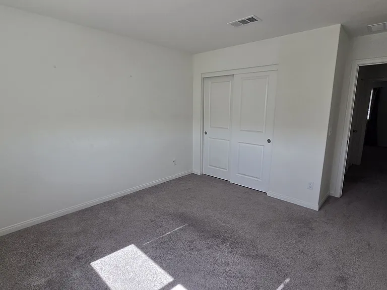 4576 Eagle Ave — Photo 15