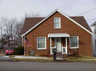 150 McGovern Rd, Houston, PA 15342