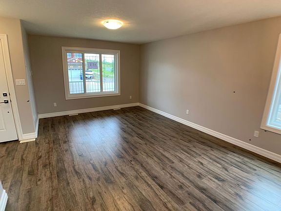 5th image of 283 Prospect Dr