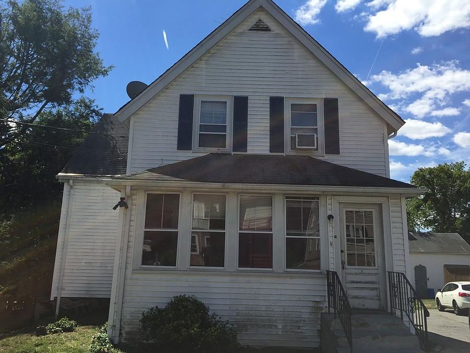 1st image of 94 Concord Ave #94