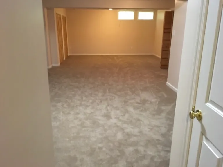 8701 Rochelle Dr — Photo 35