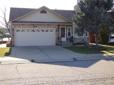 376 Brook Dr, Romeo, MI, 48065