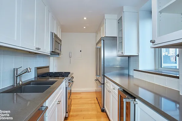 Rented by Brown Harris Stevens | media 20