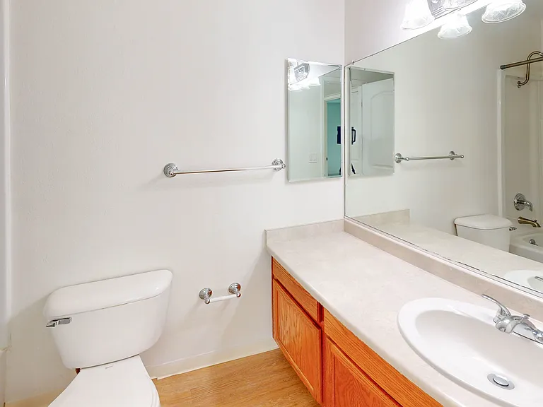 410 Alameda Del Prado #410E — Photo 10