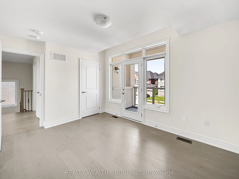 261 Seaview Hts — Photo 28