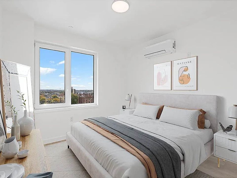 2nd image of 88-23 171st St #2A