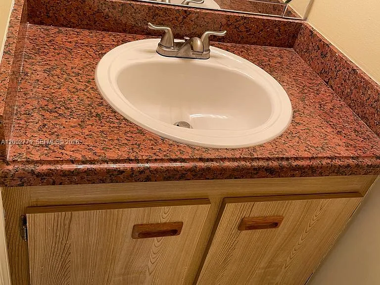 81 SW 3rd St #81 — Photo 14