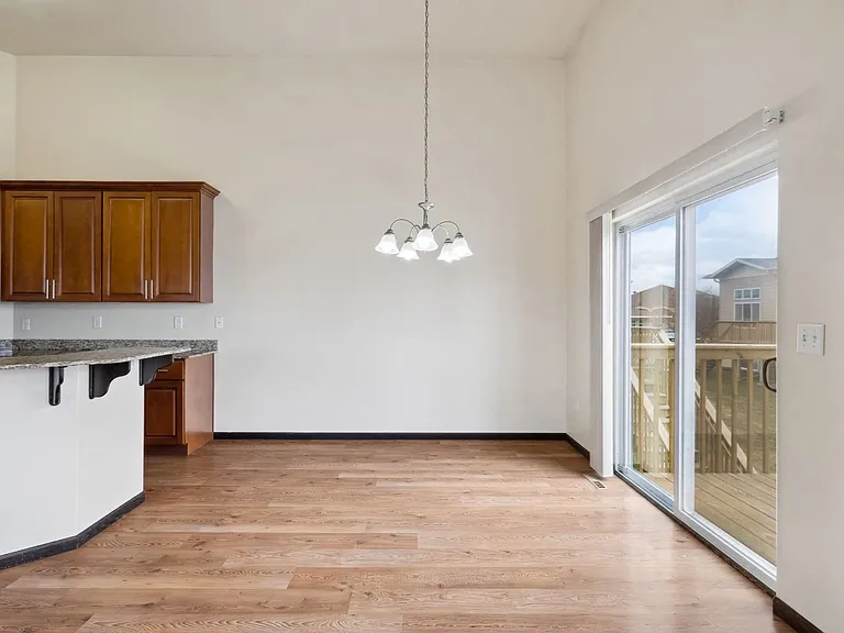 Town Square Townhomes — Photo 41