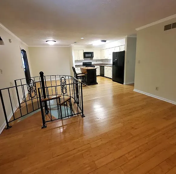2921 Candlelight Way #2921 — Photo 4