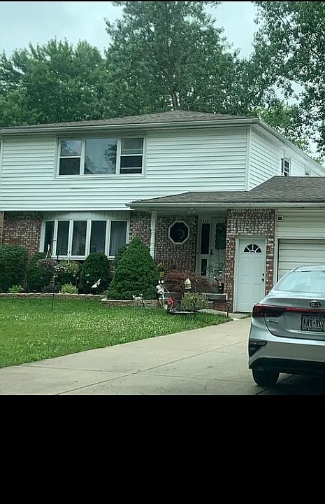 1st image of 150 Grandview Dr Floor 1