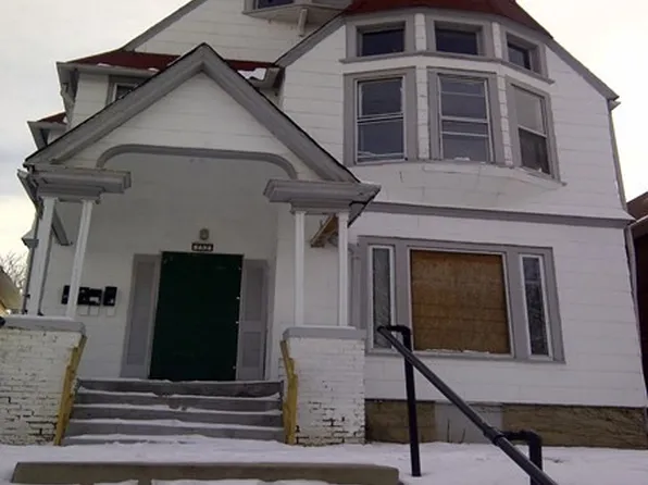 752 N 26th St, Milwaukee, WI 53233