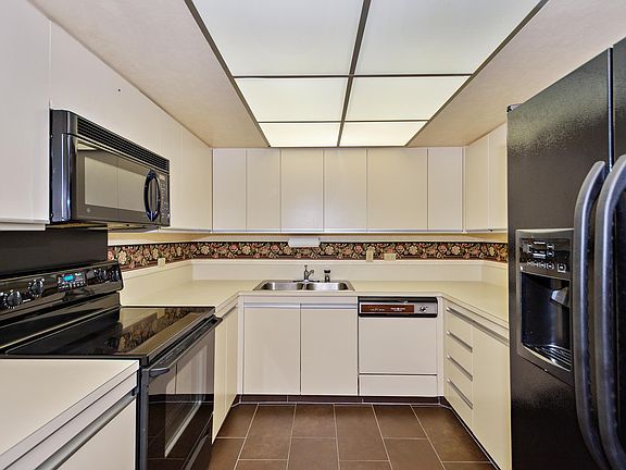 4th image of 1201 S Ocean Dr APT 218N