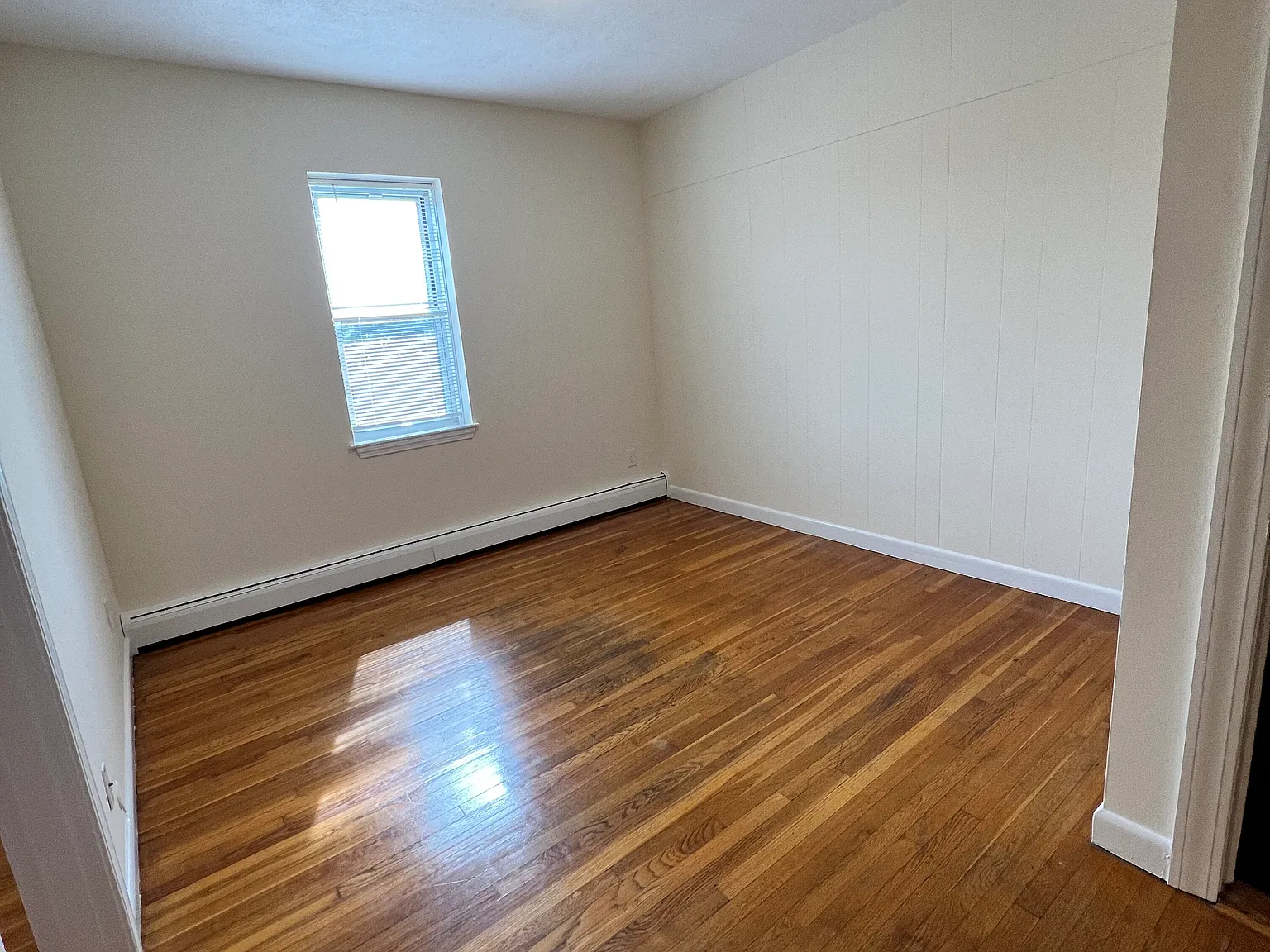 1 bed, 99999 sqft, $2,100 — Photo 2