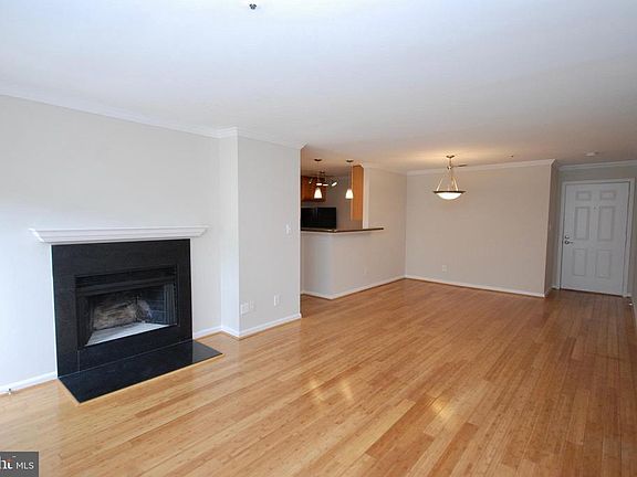 Such a wonderful open space for entertaining