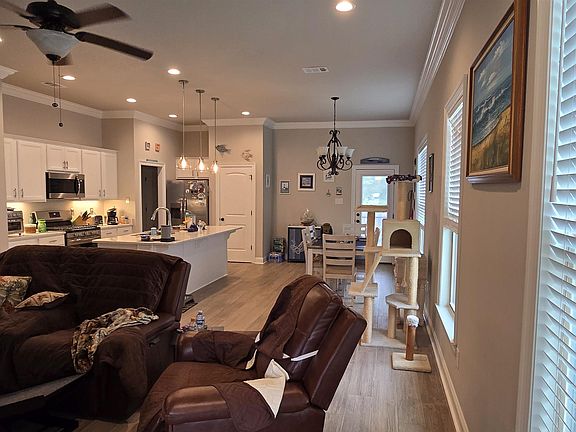 4th image of 1524 Fenton Cir